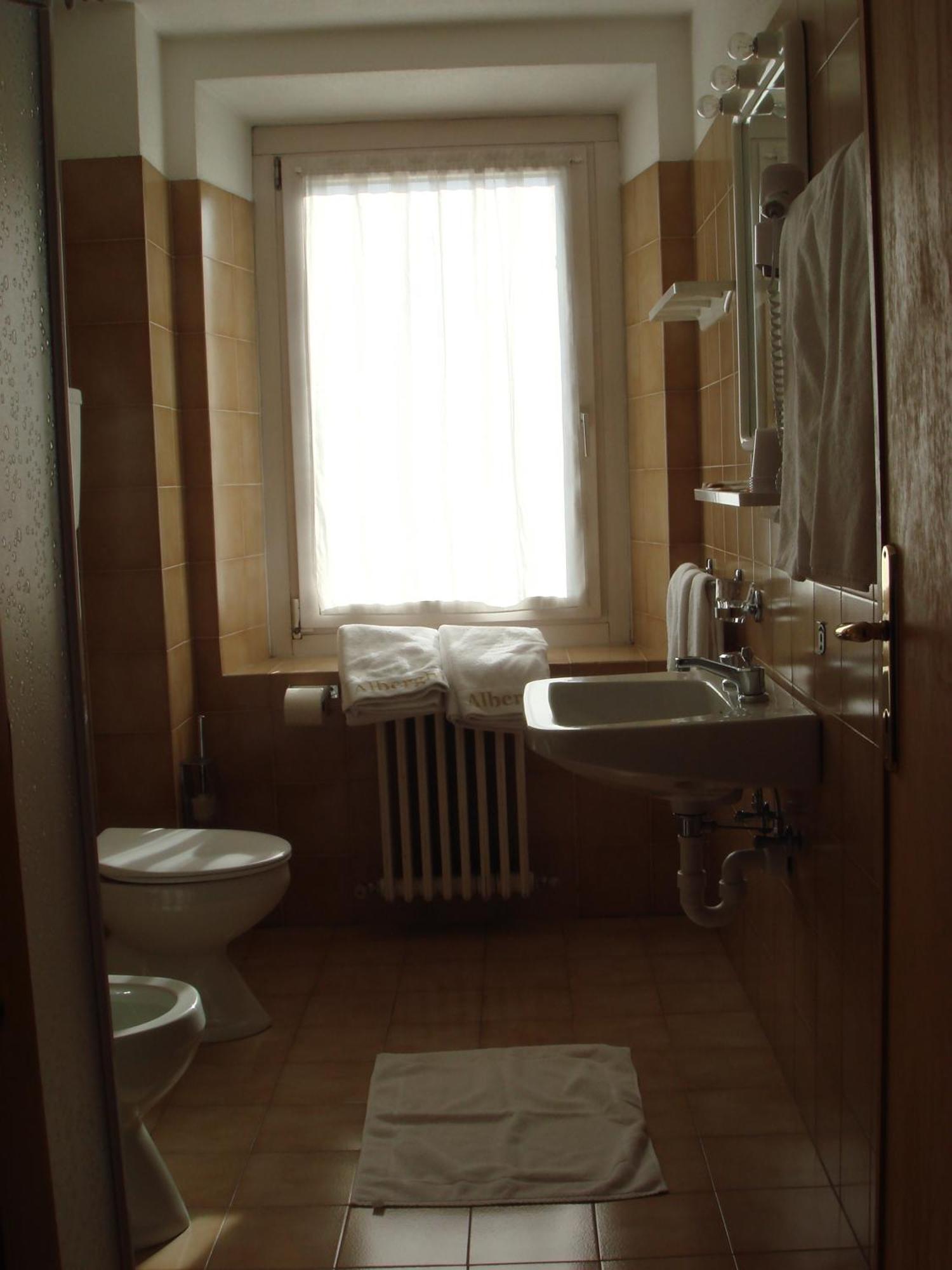 Hotel Capitani Bormio Bagian luar foto