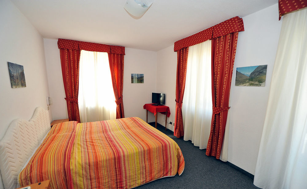 Hotel Capitani Bormio Bagian luar foto