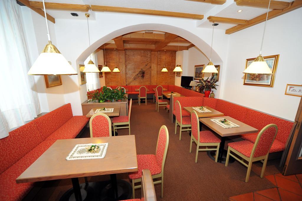 Hotel Capitani Bormio Bagian luar foto